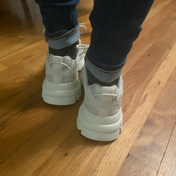 Steve Madden Sneakers - Picture 8 of 10